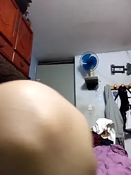 Snapshot of Syndel23 chatting on 12/05/25, 02:53 Syndel23 online show from 12/05/25, 02:53