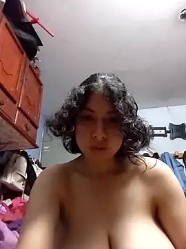 Syndel23 online show from 02/02/26, 01:37