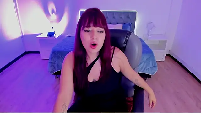 Blair red  online show from 11/23/25, 11:32