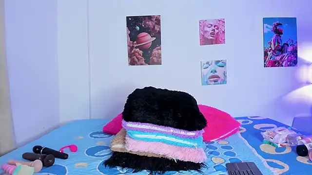 hailey hadid online show from 01/10/26, 06:53