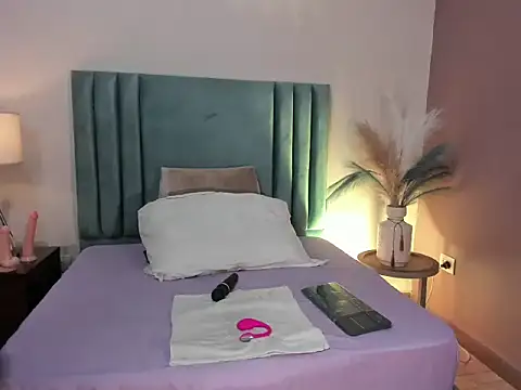 AmaraYasbel online show from 04/10/26, 05:17