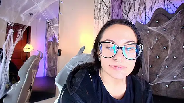 Snapshot of Zami_Escobar_of chatting on 10/30/25, 05:46 Zami Escobar of online show from 10/30/25, 05:46