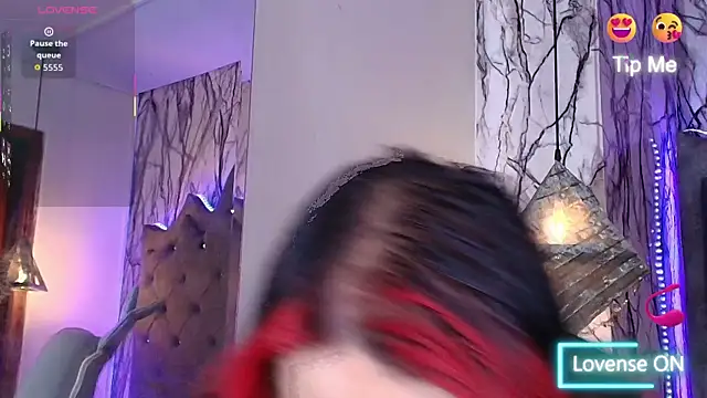 Zami Escobar of online show from 03/20/26, 06:40