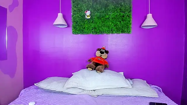 Snapshot of JulliSexxx chatting on 09/17/25, 07:54 JulliSexxx online show from 09/17/25, 07:54