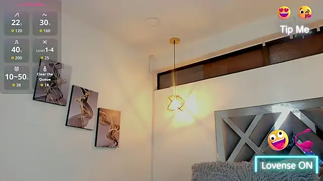 Snapshot of Candy_Hott7 chatting on 10/08/25, 08:39 Candy Hott7 online show from 10/08/25, 08:39