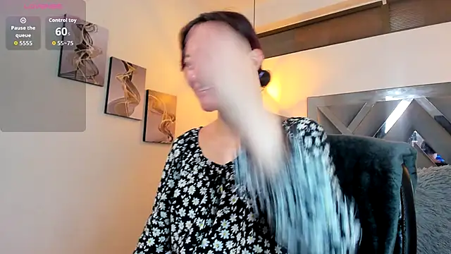 Snapshot of Candy_Hott7 chatting on 10/09/25, 08:40 Candy Hott7 online show from 10/09/25, 08:40