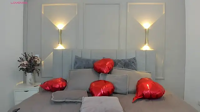 Snapshot of victoria_bourne chatting on 02/16/26, 07:10 victoria bourne online show from 02/16/26, 07:10