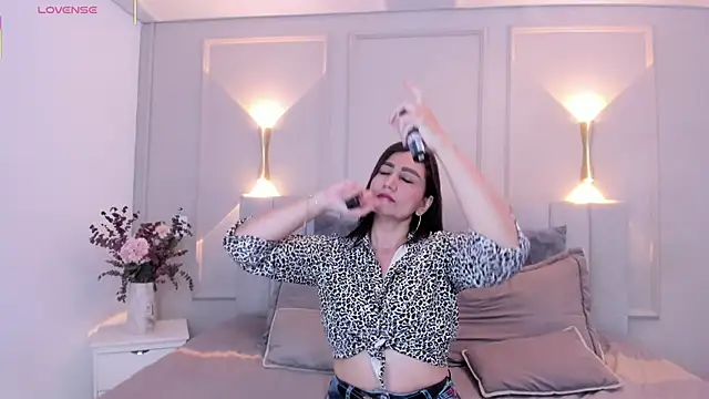 Snapshot of victoria_bourne chatting on 02/28/26, 07:15 victoria bourne online show from 02/28/26, 07:15