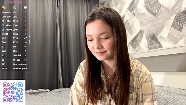 KiraVelvet online show from 11/07/25, 04:07