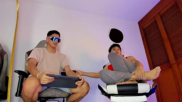 sotooliver3 online show from 11/04/25, 09:25