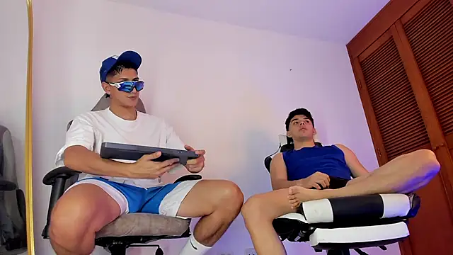 sotooliver3 online show from 01/17/26, 08:12