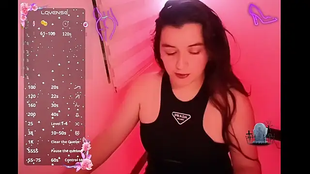 Snapshot of DanniG2000_ chatting on 11/02/25, 03:53 DanniG2000 online show from 11/02/25, 03:53