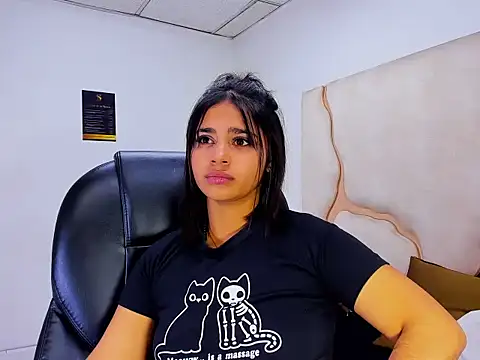 ScarletDoll online show from 10/18/25, 03:20