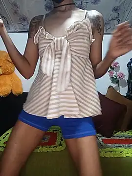 Snapshot of emali_baba chatting on 05/18/26, 04:40 emali baba online show from 05/18/26, 04:40