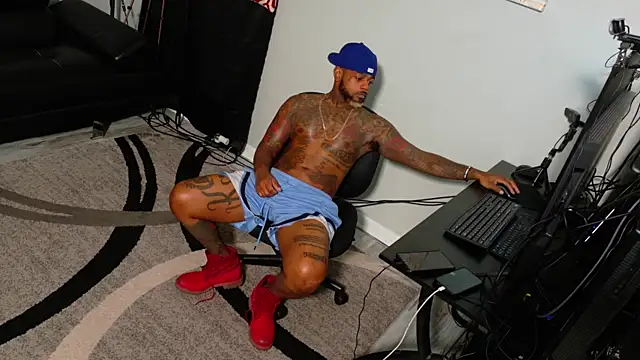 SLANGONDEMHOES online show from 11/12/25, 01:55