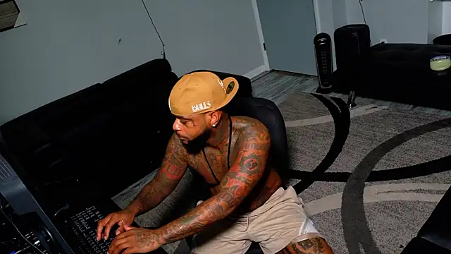 SLANGONDEMHOES online show from 01/31/26, 07:11