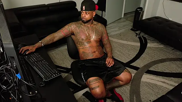 SLANGONDEMHOES online show from 04/24/26, 02:52