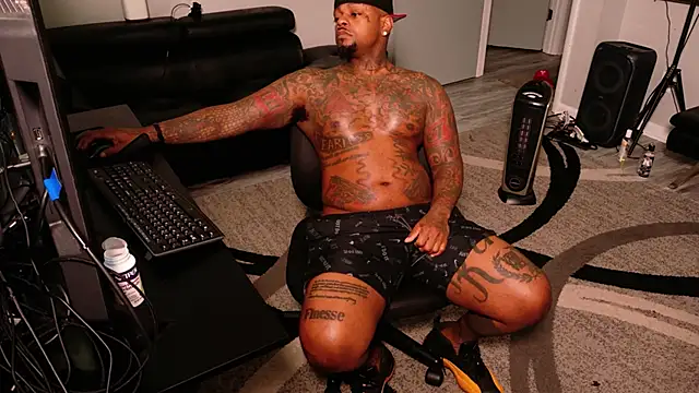 SLANGONDEMHOES online show from 07/22/26, 03:04