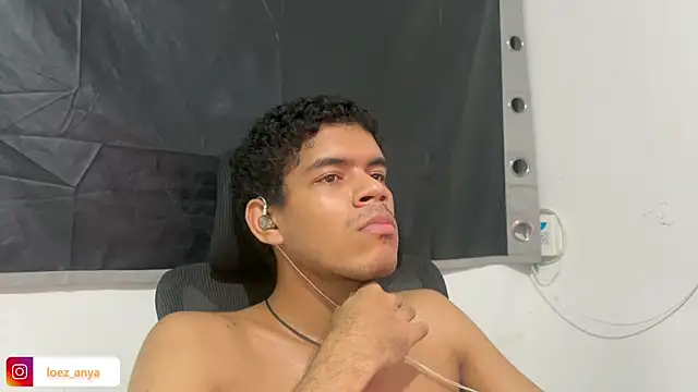 jonhsebastiann online show from 05/30/26, 07:05