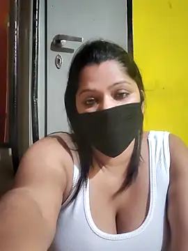 Snapshot of Hottie_couple69 chatting on 09/14/25, 08:19 Hottie couple69 online show from 09/14/25, 08:19