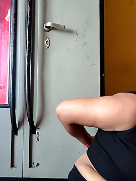 Snapshot of Hottie_couple69 chatting on 09/28/25, 07:14 Hottie couple69 online show from 09/28/25, 07:14