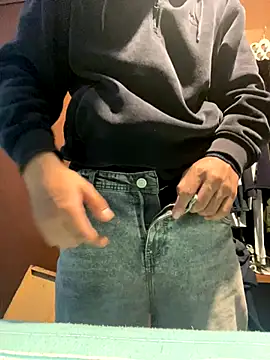 zzagreo online show from 11/28/25, 07:33