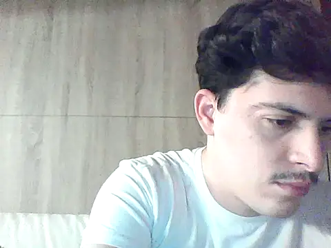 Snapshot of dock_75 chatting on 10/20/25, 06:30 dock 75 online show from 10/20/25, 06:30