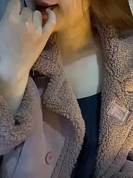 Hinne07 online show from 02/10/26, 02:37