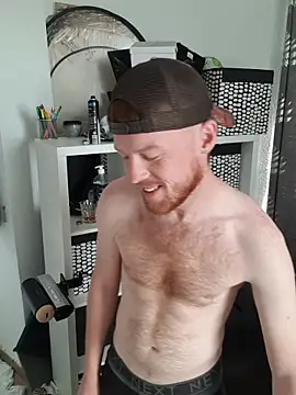 Snapshot of bailey_mcvicar chatting on 12/20/25, 11:06 bailey mcvicar online show from 12/20/25, 11:06