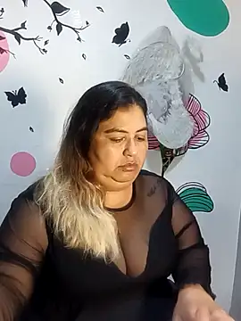 curvy diva  online show from 11/14/25, 11:09