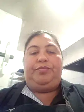 curvy diva  online show from 12/15/25, 09:19