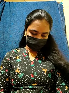 mini-queen online show from 03/28/26, 05:45