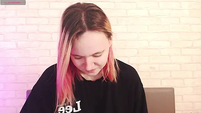 Ericha Stone online show from 02/20/26, 01:35