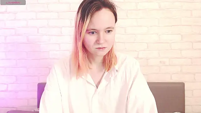 Ericha Stone online show from 03/28/26, 01:49