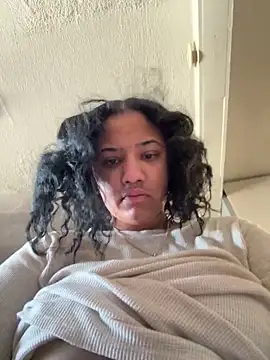 StylishEchium online show from 04/08/26, 07:25