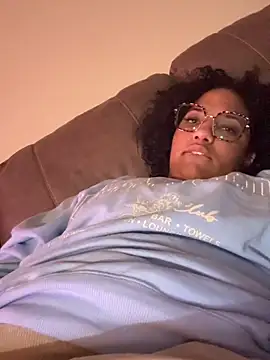 StylishEchium online show from 04/12/26, 02:49