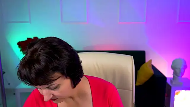 HelenBeler online show from 09/17/25, 08:38