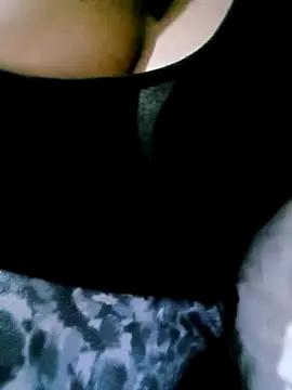 Snapshot of Mayamimi chatting on 11/22/25, 09:25 Mayamimi online show from 11/22/25, 09:25