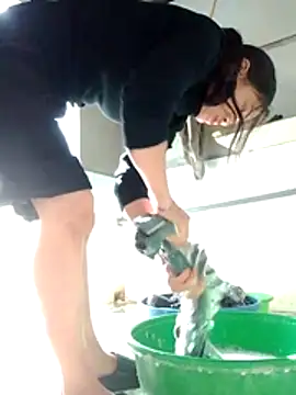 Snapshot of Georgia_here chatting on 12/15/25, 04:17 Georgia here online show from 12/15/25, 04:17