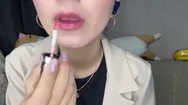 TAG MIGGI online show from 10/16/25, 02:07