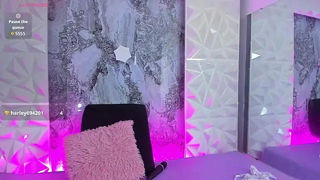 Madison 03 online show from 12/17/25, 05:57