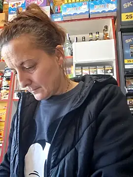 Fluturas2 online show from 10/20/25, 08:59