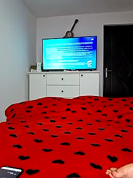 Fluturas2 online show from 11/04/25, 10:53