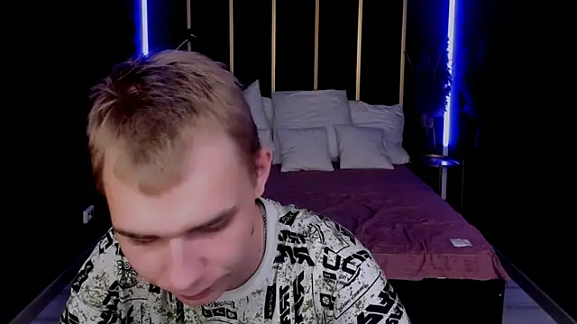 Snapshot of TimBlaks chatting on 10/09/25, 04:05 TimBlaks online show from 10/09/25, 04:05