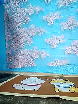 Snapshot of merylove-00 chatting on 10/17/25, 02:30 merylove-00 online show from 10/17/25, 02:30