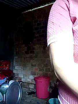 Snapshot of merylove-00 chatting on 12/03/25, 02:41 merylove-00 online show from 12/03/25, 02:41