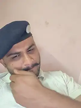 Frvgggghh online show from 02/03/26, 08:19