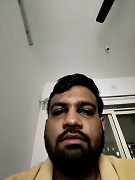 Snapshot of vinay_smalldick chatting on 12/15/25, 03:27 vinay smalldick online show from 12/15/25, 03:27