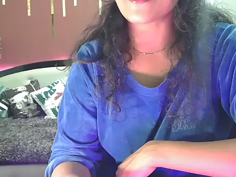 shaalu sharma online show from 11/19/25, 06:35