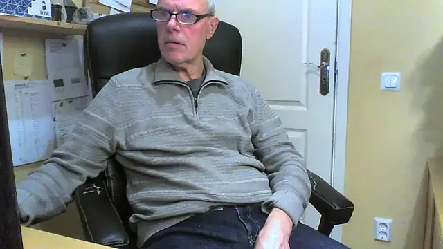 Klipparn online show from 11/19/25, 02:28